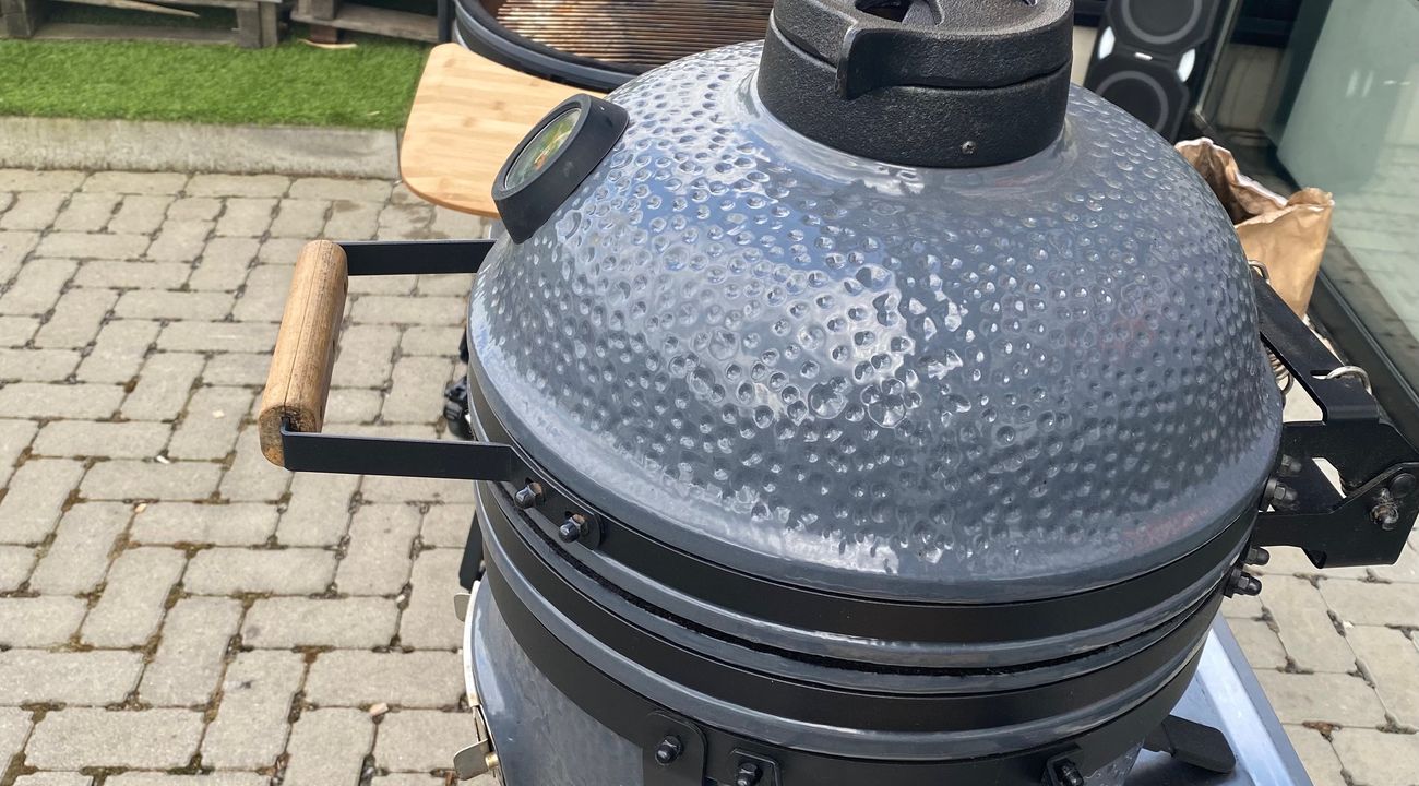 BBQ ALL THE WAY !